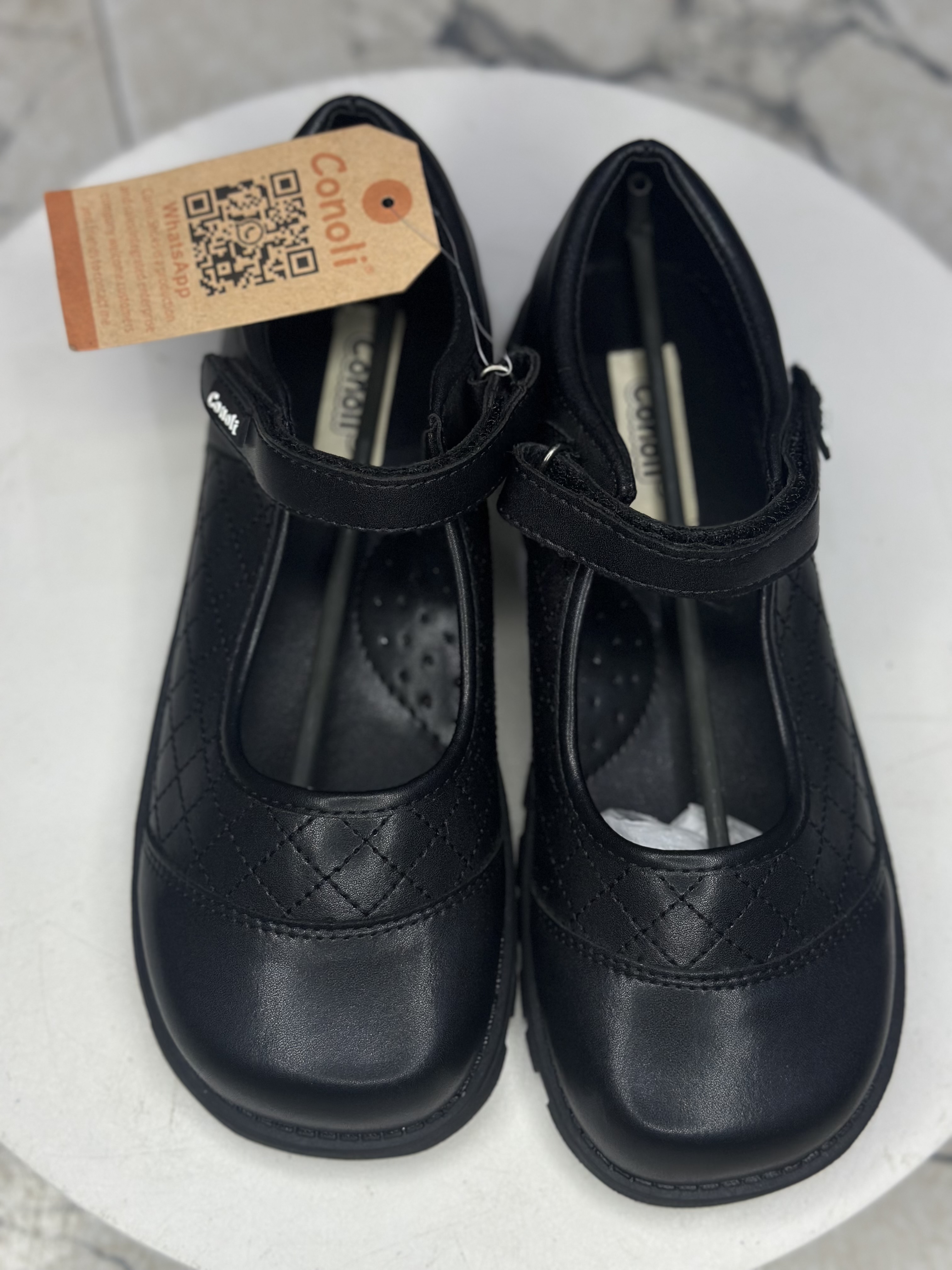 Comfortable girls school shoes