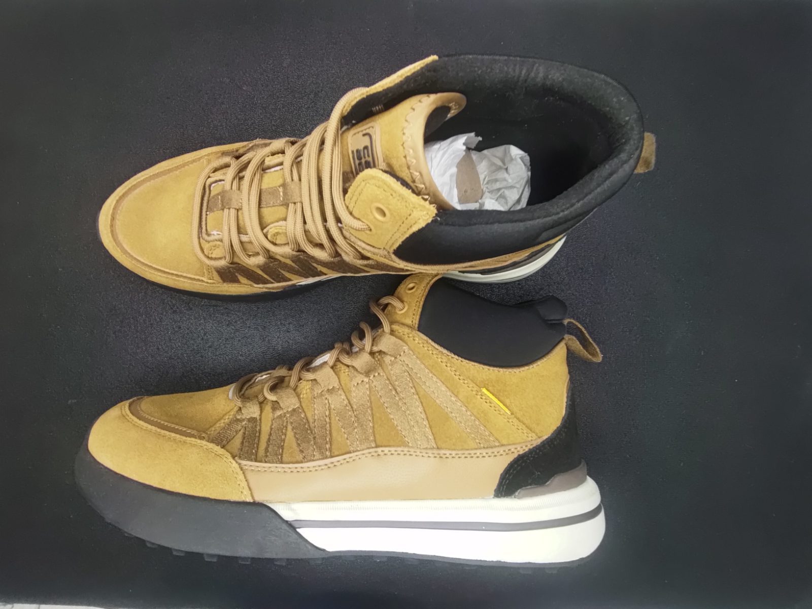 Camel active boot
