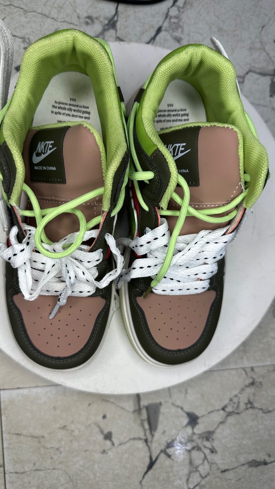 NKTE sneakers