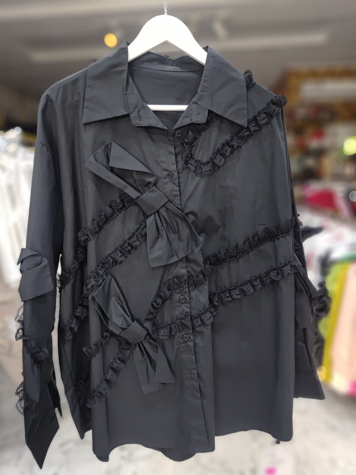 Li+ black  shirt