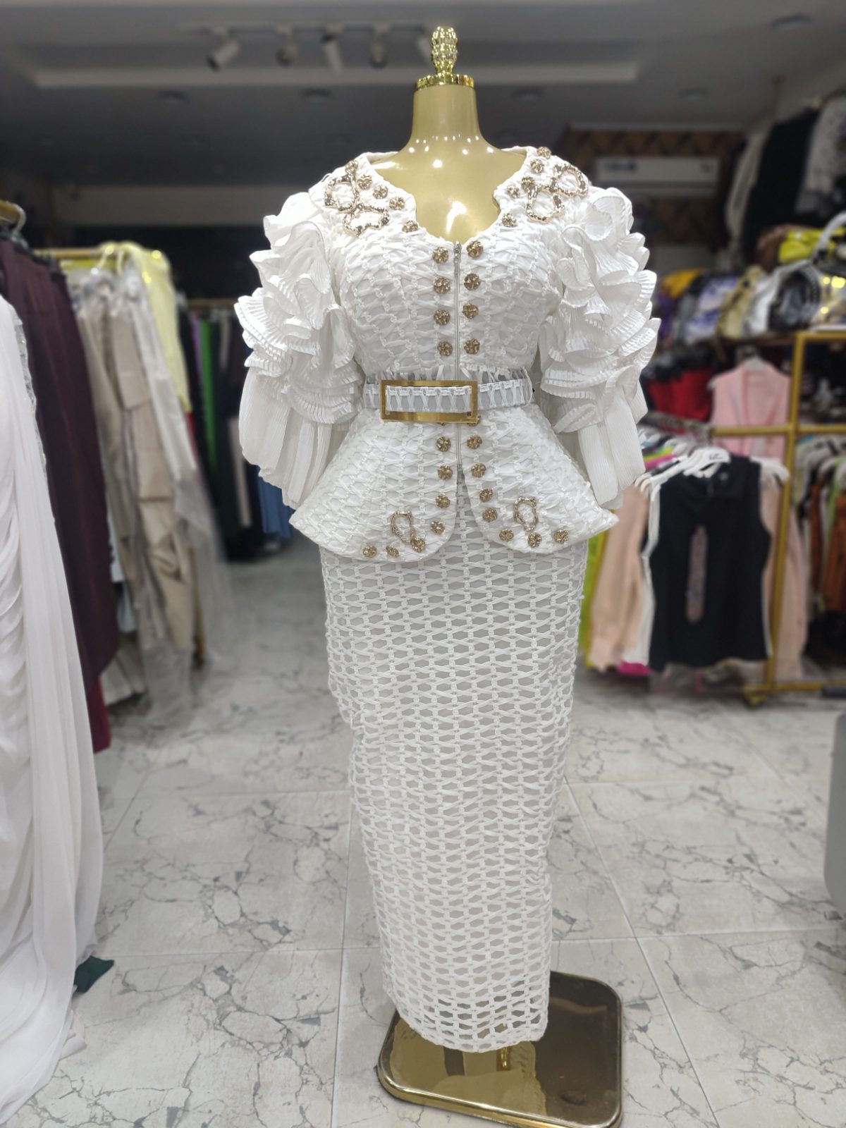 Roseto 2pc with skirt