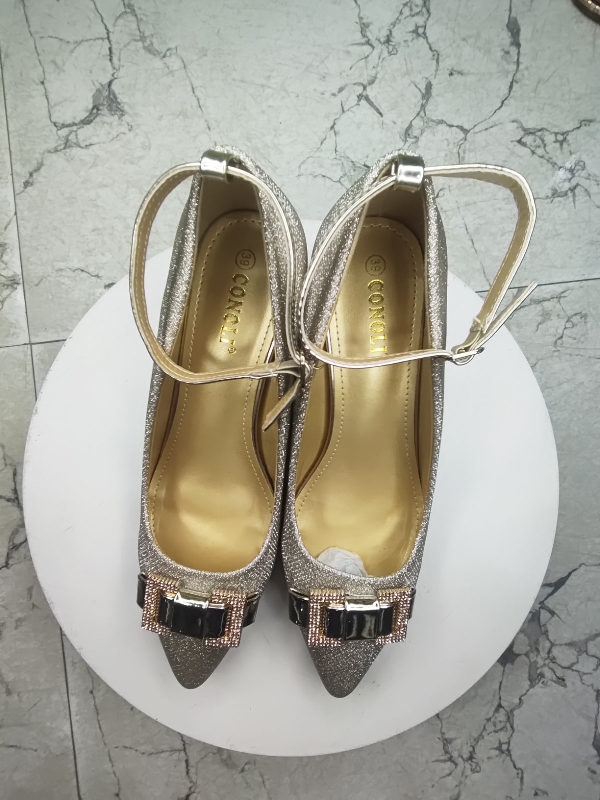 Gold girls covered shoe