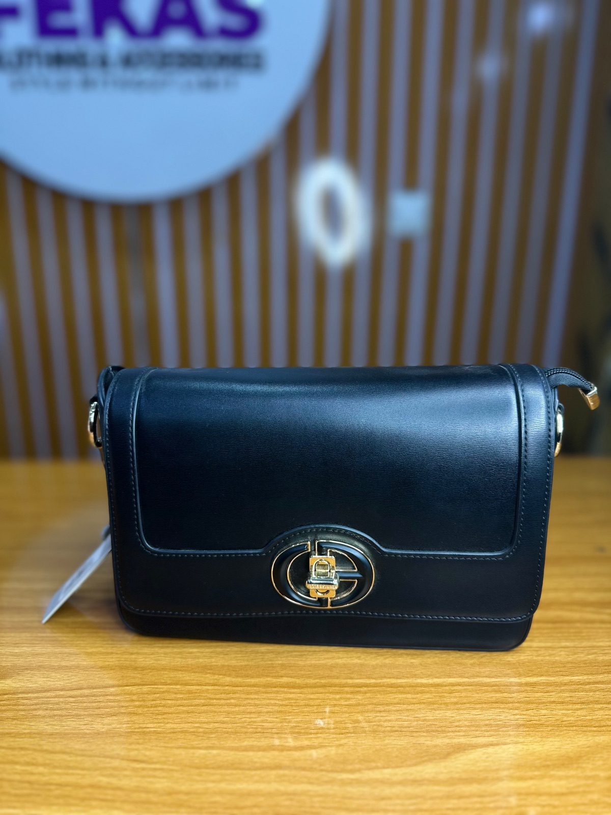 6130  Chris Bella bag