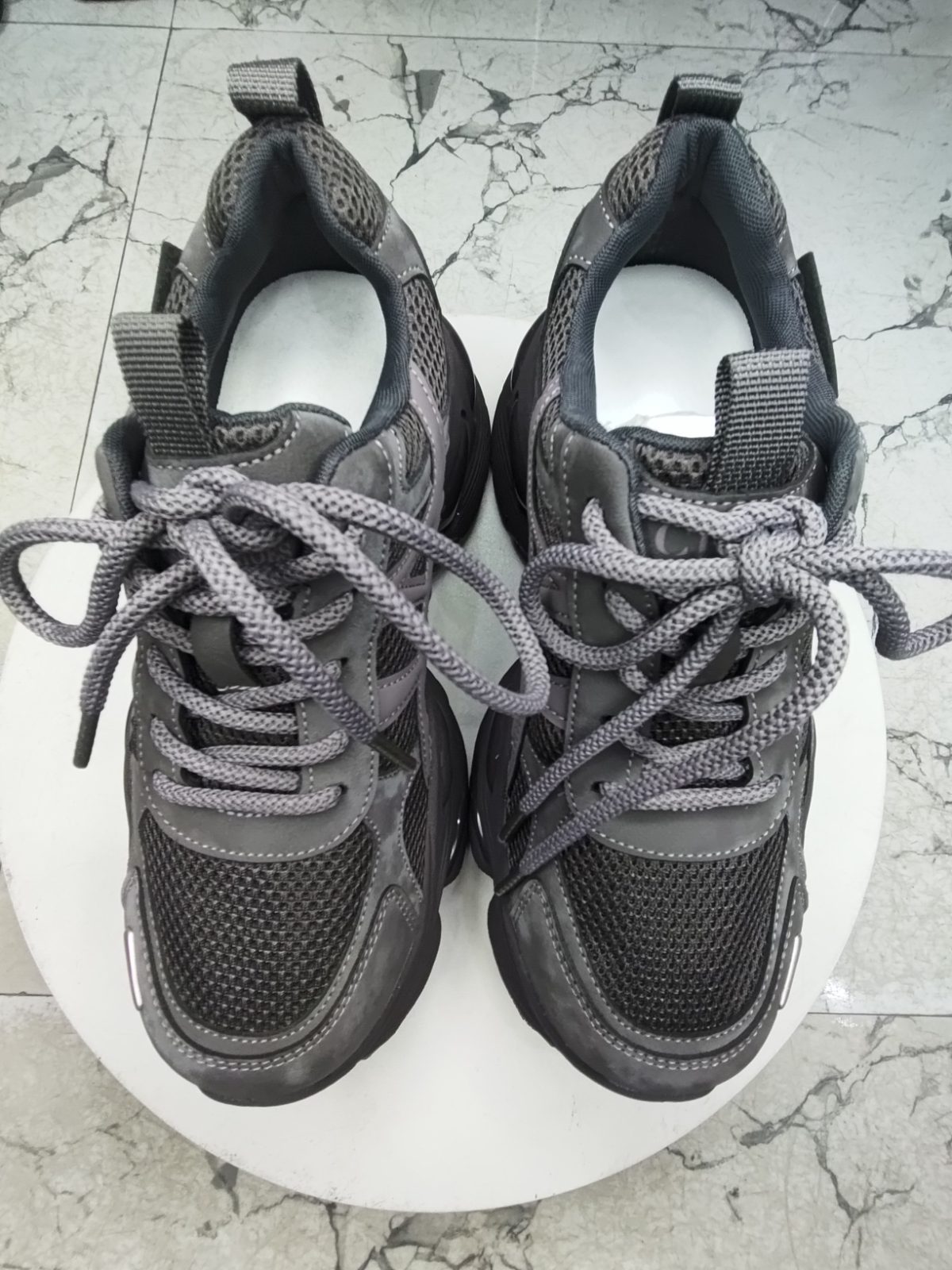 Choli yifu sneakers