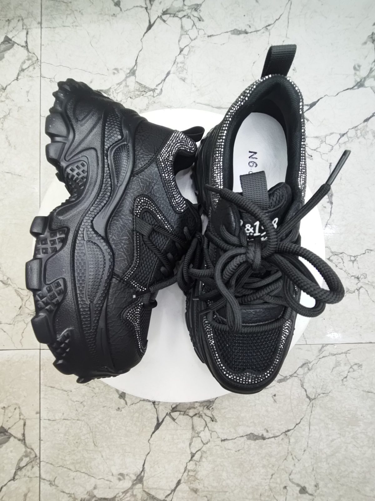 N6. CHAOPIN sneakers