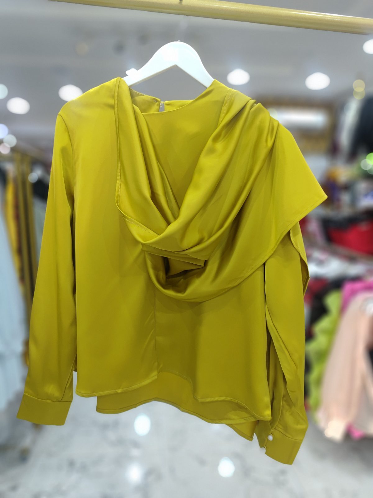 Silky material yellow top