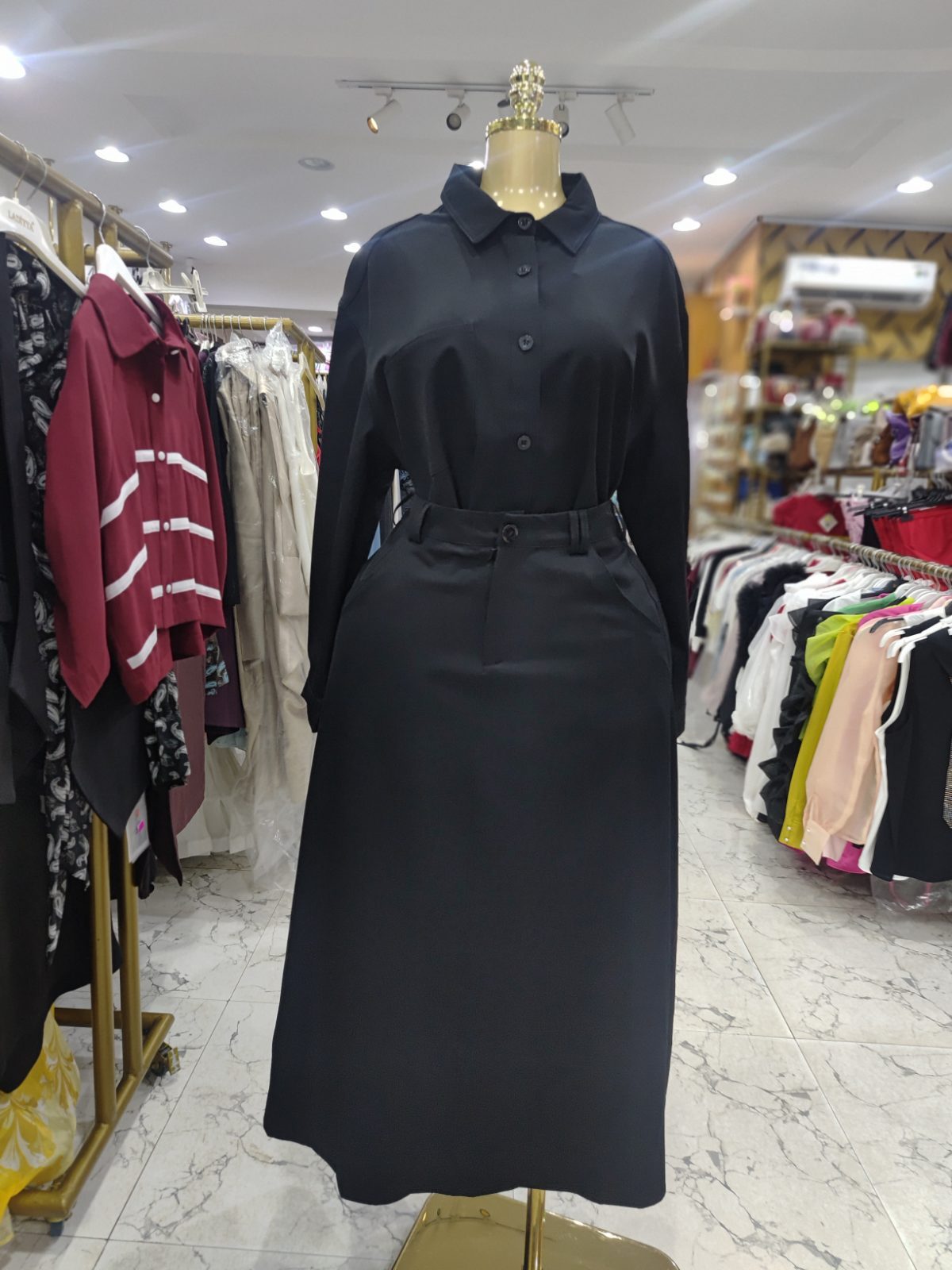Huangfei 2pc with skirt