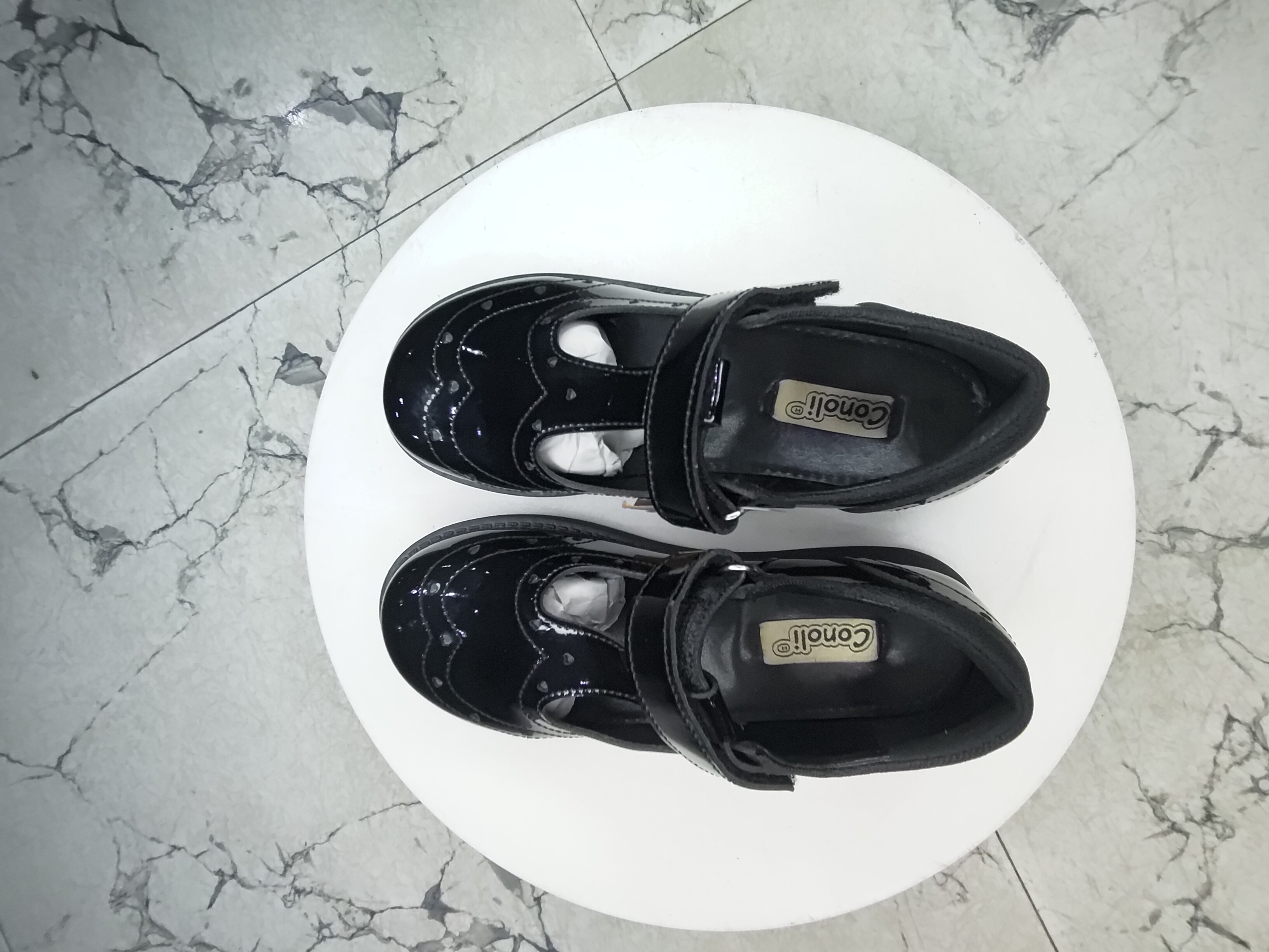 High quality conoli school shoe