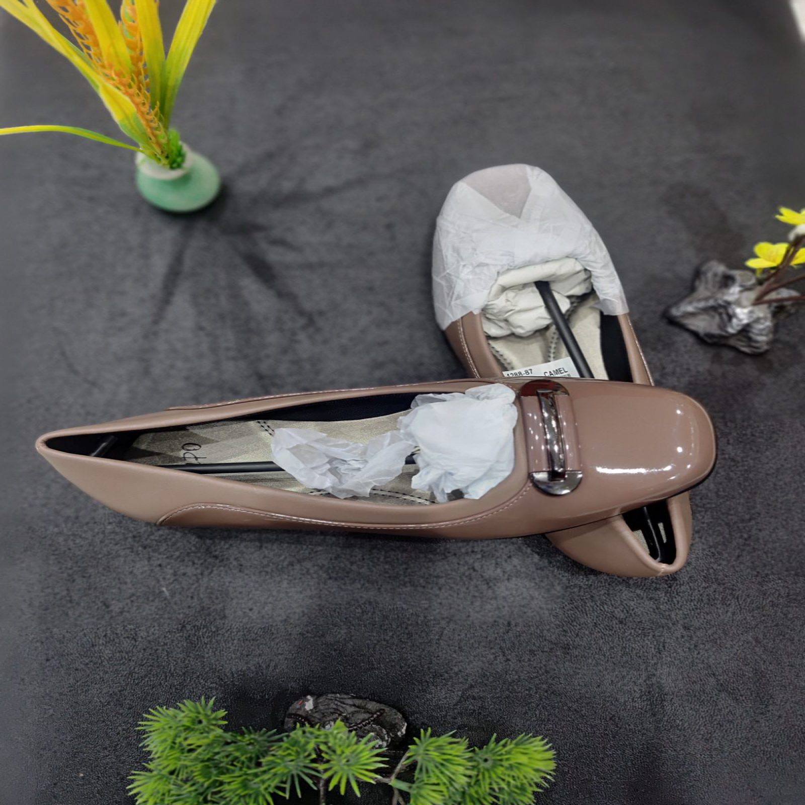 Imnpo leather shoe