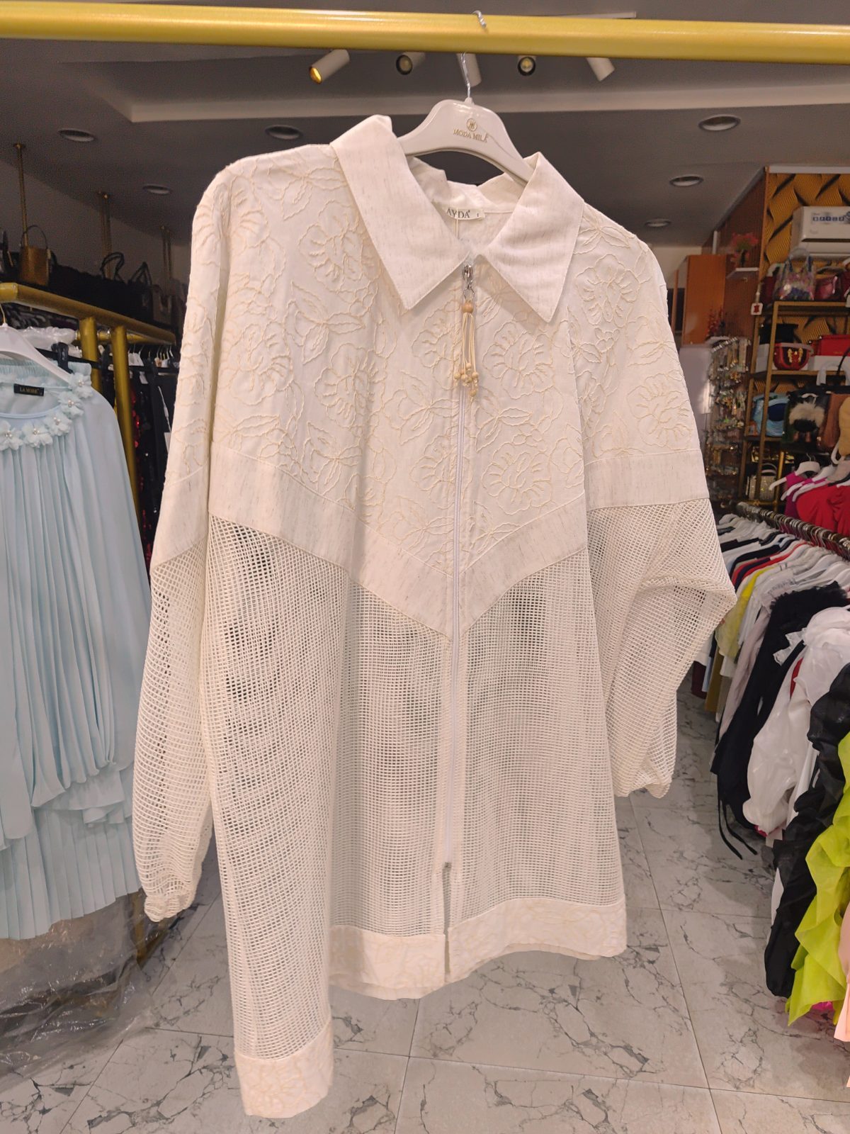 AYDA zip down shirt