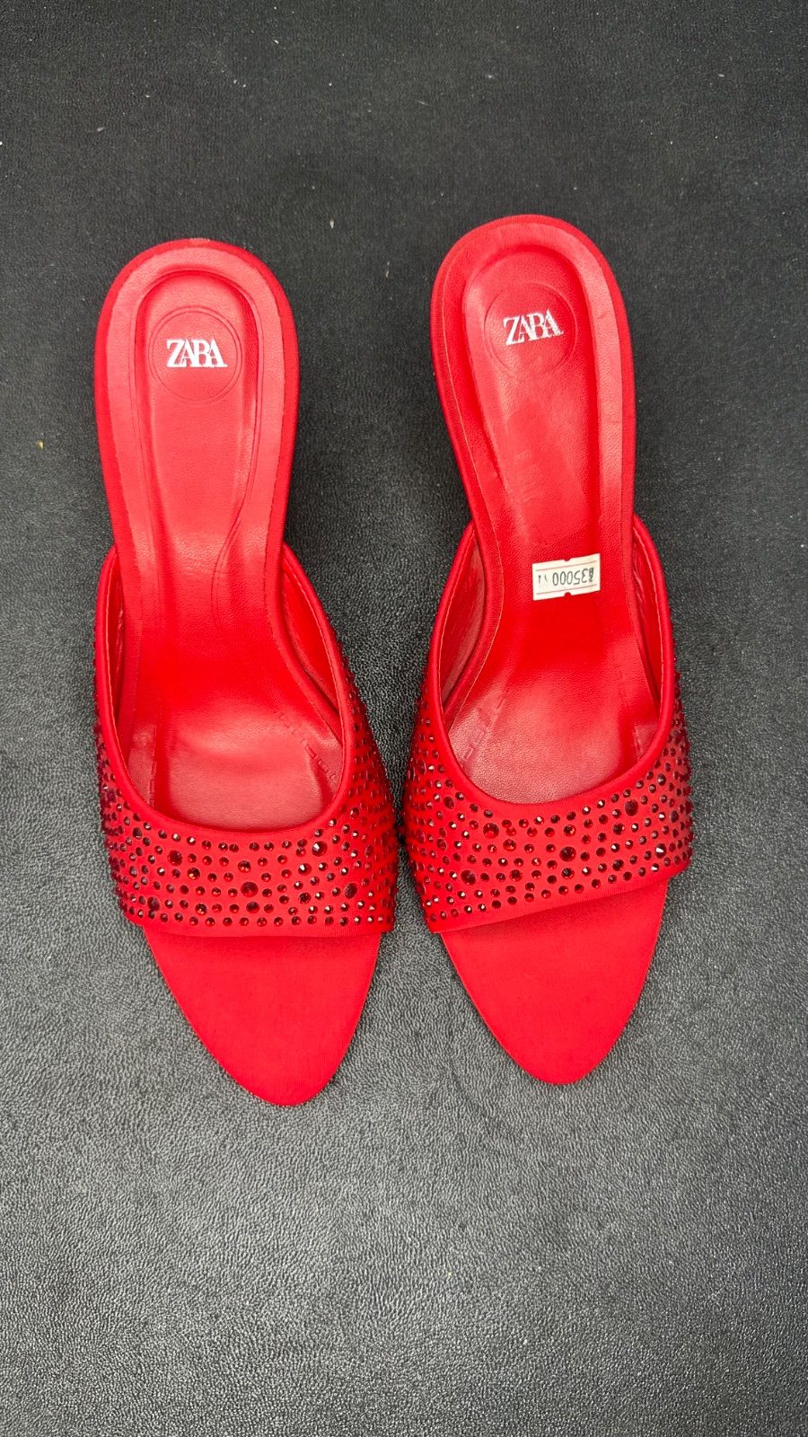 Half covered heel by zara