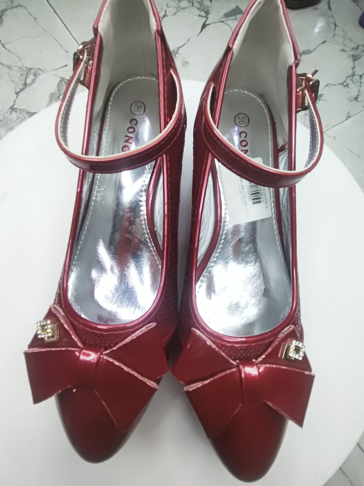 Wine wedged shoe