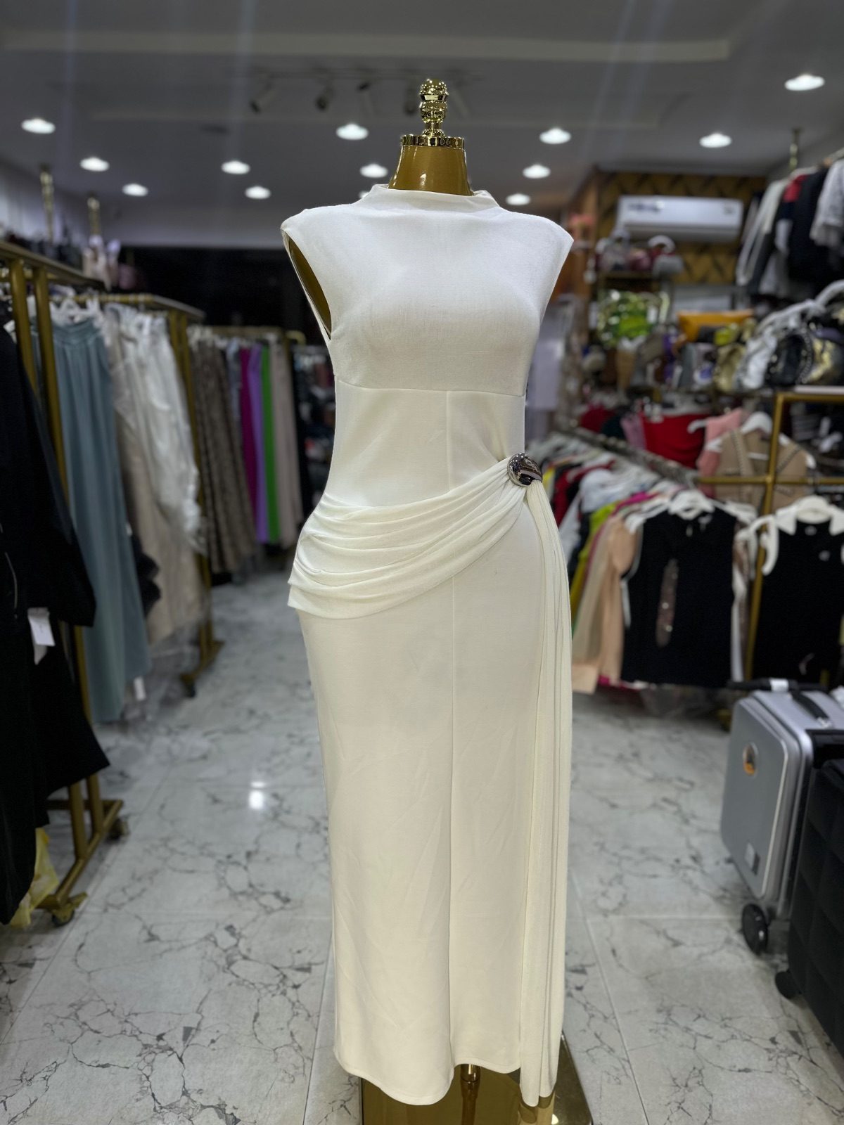 Armless Black and white 1192